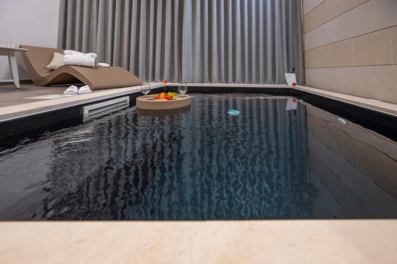Villa Carmiano Luxury Bedrooms In Avola In The Province Of Syracuse With Spa And Swimming Pool And Wonderful Seaview Exterior foto