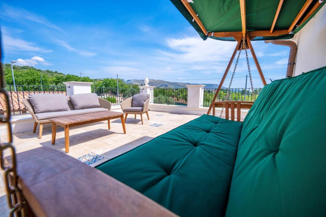 Villa Carmiano Luxury Bedrooms In Avola In The Province Of Syracuse With Spa And Swimming Pool And Wonderful Seaview Exterior foto